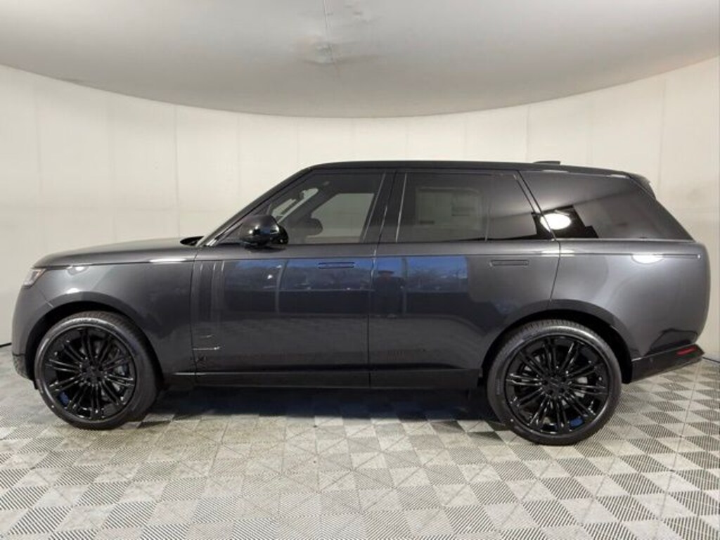 New 2026 Land Rover Range Rover SE SUV