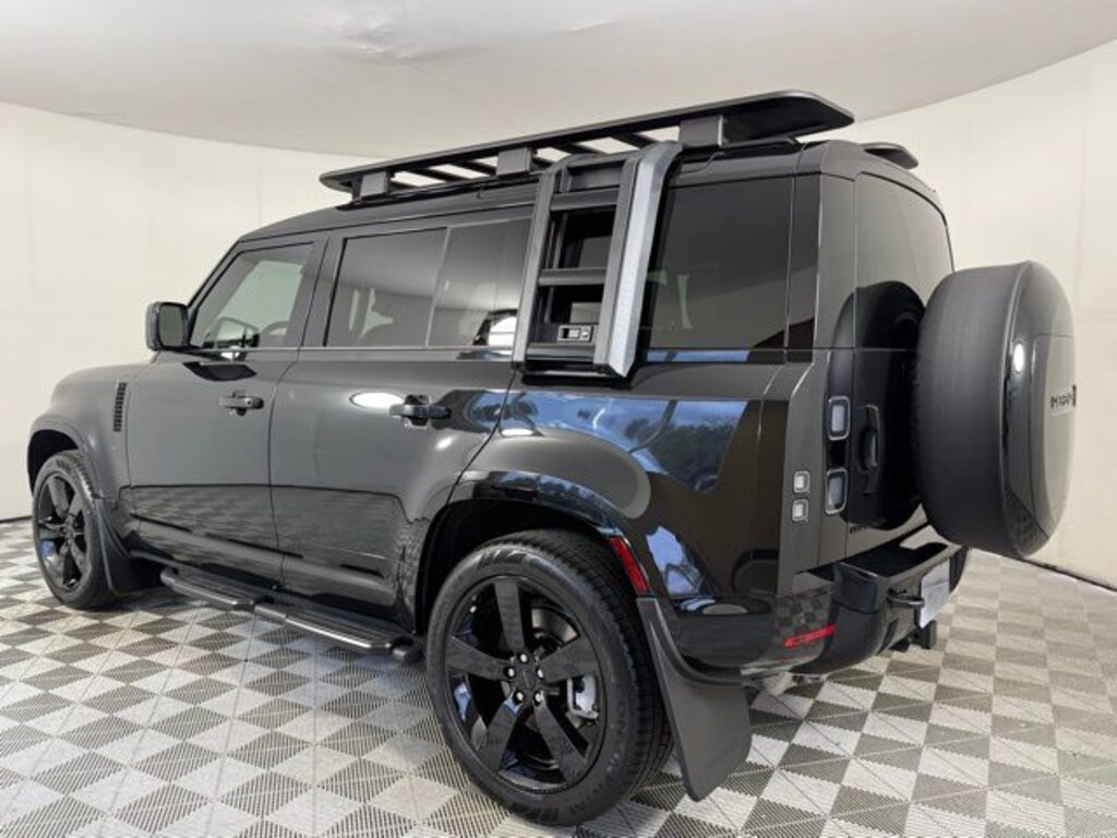 New 2026 Land Rover Defender 110 X-Dynamic SE SUV