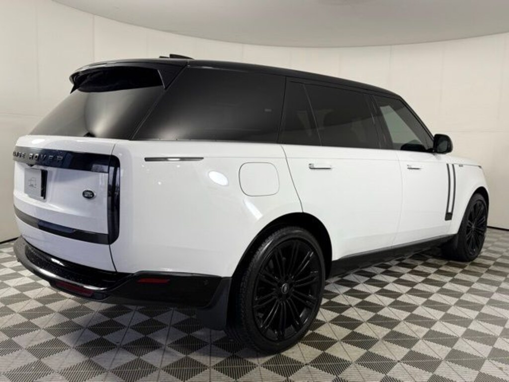 Used 2022 Land Rover Range Rover SE Long Wheel Base
