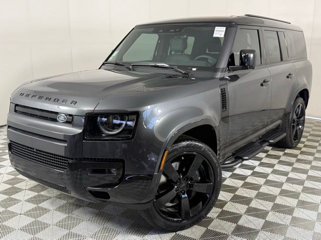 2026 Land Rover Defender 130 X-Dynamic SE P400's photo
