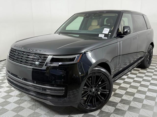 2025 Land Rover Range Rover SE's photo