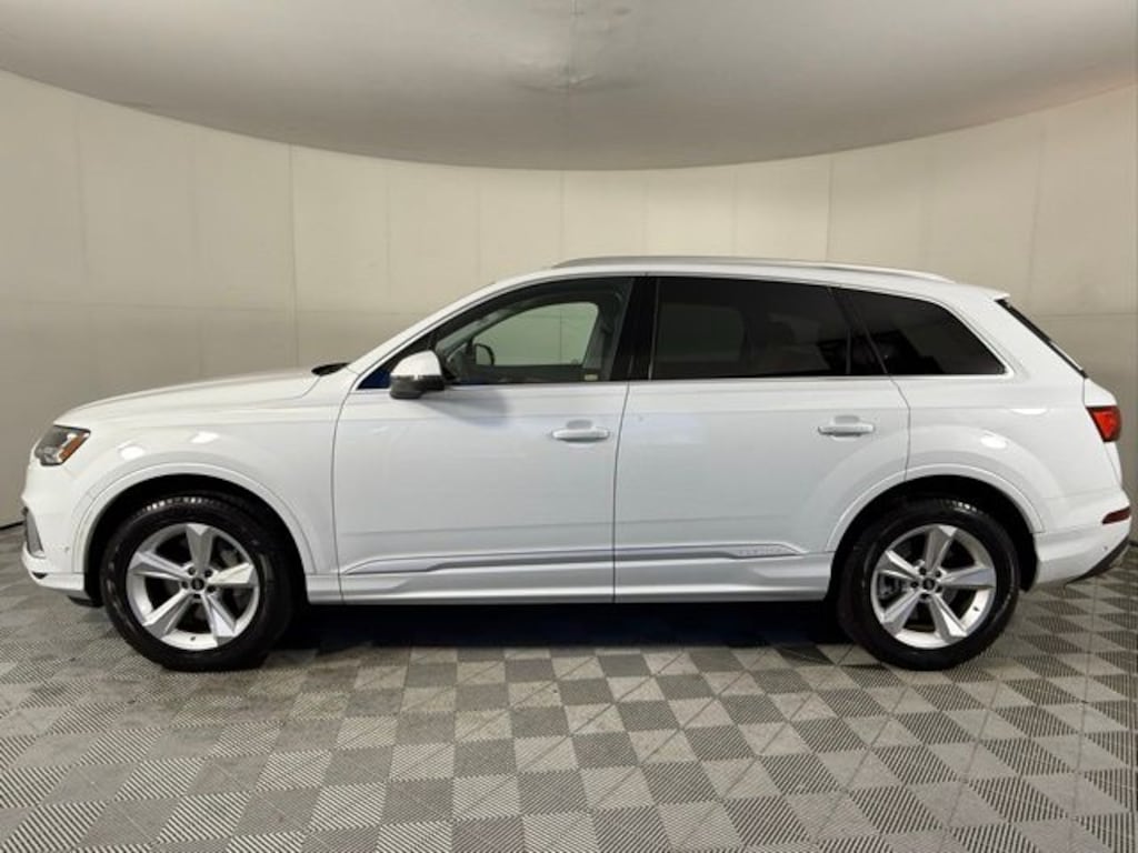 Used 2023 Audi Q7 45 Premium Plus SUV