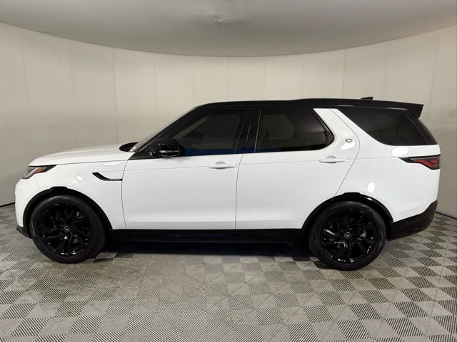 2025 Land Rover Discovery SE photo 3