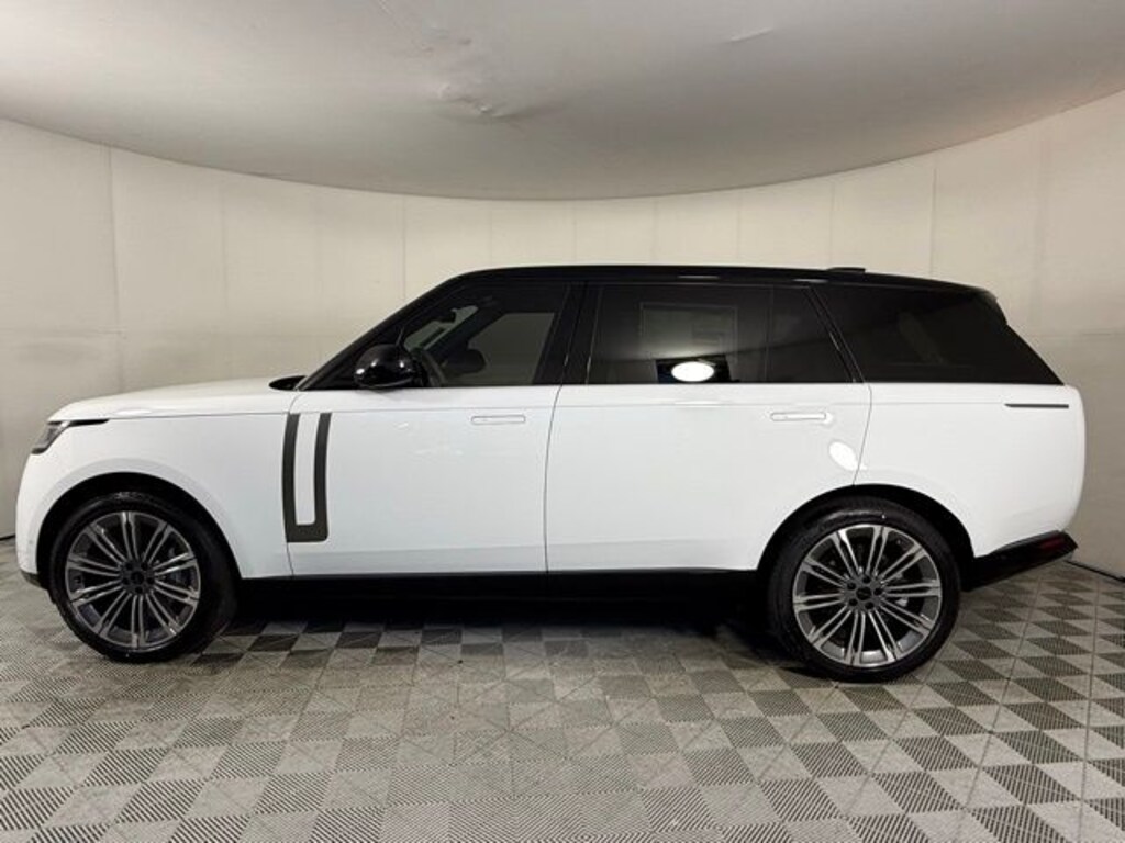 New 2026 Land Rover Range Rover SE 7 Seats SUV
