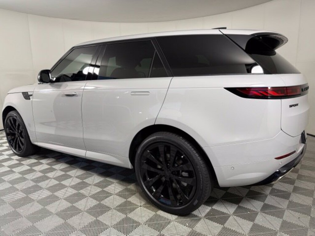 New 2026 Land Rover Range Rover Sport Dynamic SE SUV