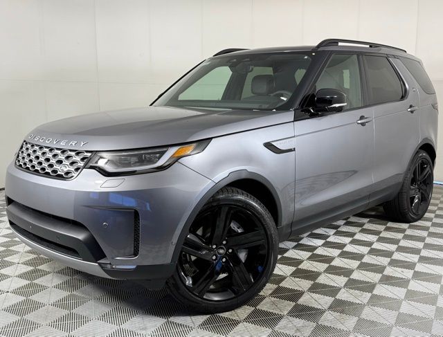2025 Land Rover Discovery S's photo