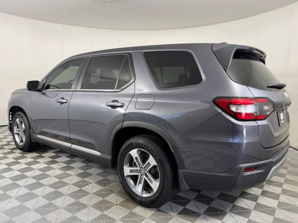 Used 2023 Honda Pilot EX-L SUV