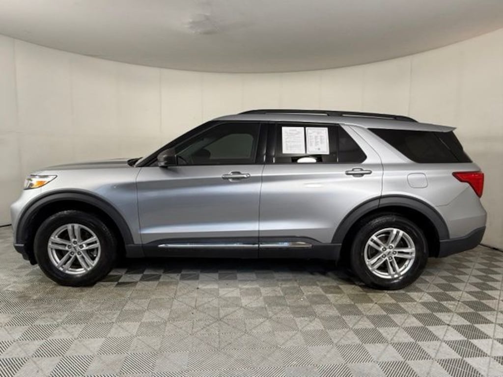 Used 2022 Ford Explorer XLT SUV