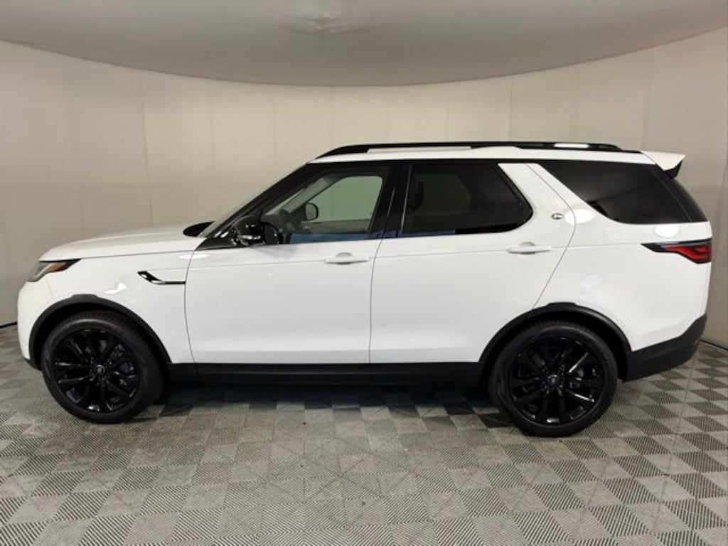 New 2026 Land Rover Discovery S SUV