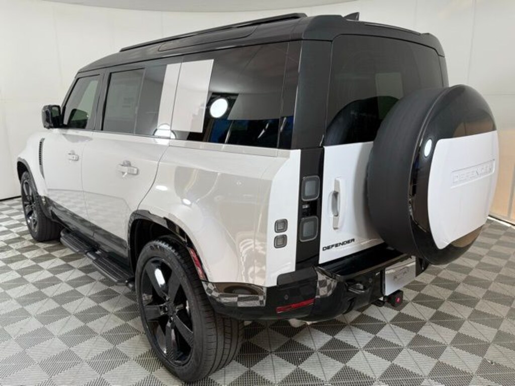 New 2026 Land Rover Defender 110 X-Dynamic SE SUV