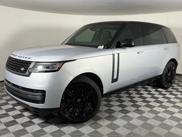 2025 Land Rover Range Rover SE's photo