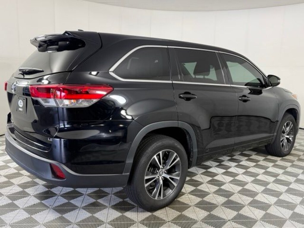 Used 2018 Toyota Highlander LE Plus SUV
