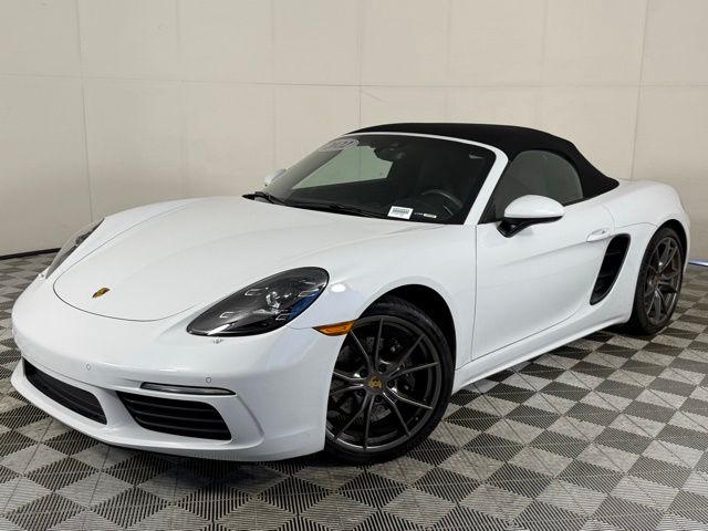 2022 Porsche 718 Boxster's photo