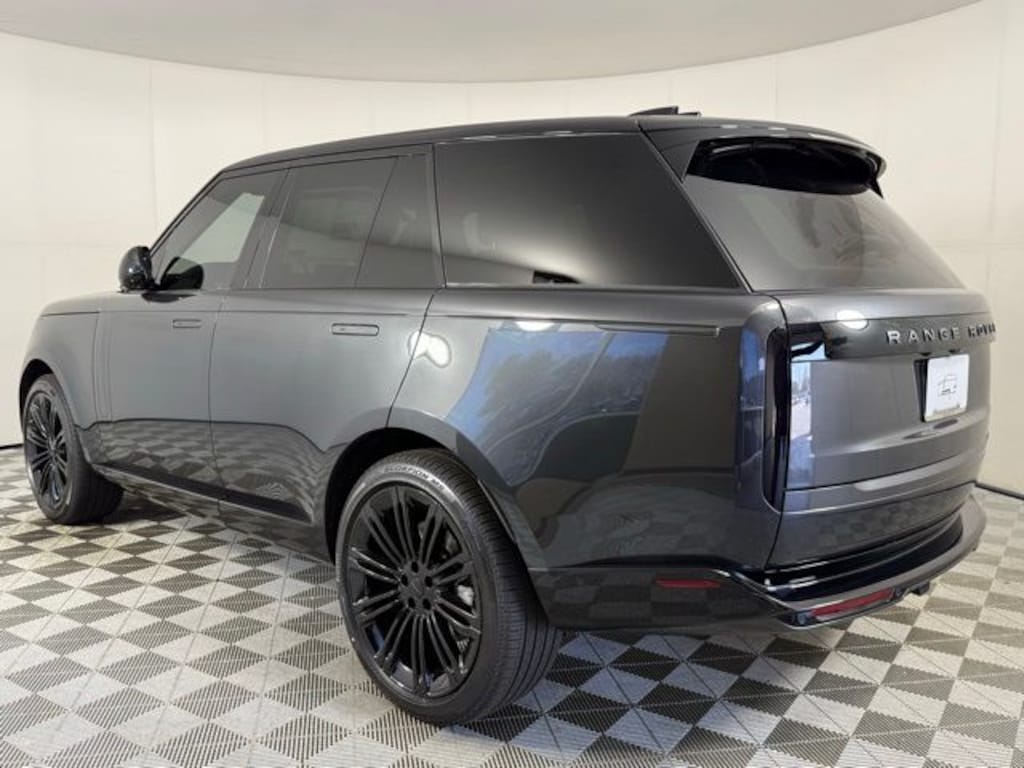 New 2026 Land Rover Range Rover SE SUV
