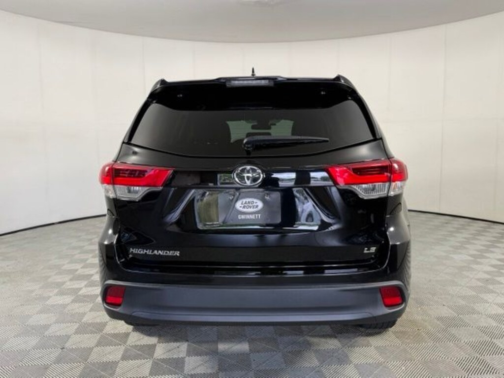 Used 2018 Toyota Highlander LE Plus SUV