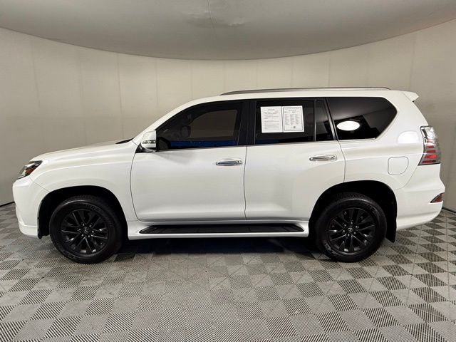 2022 Lexus GX 460 photo 3