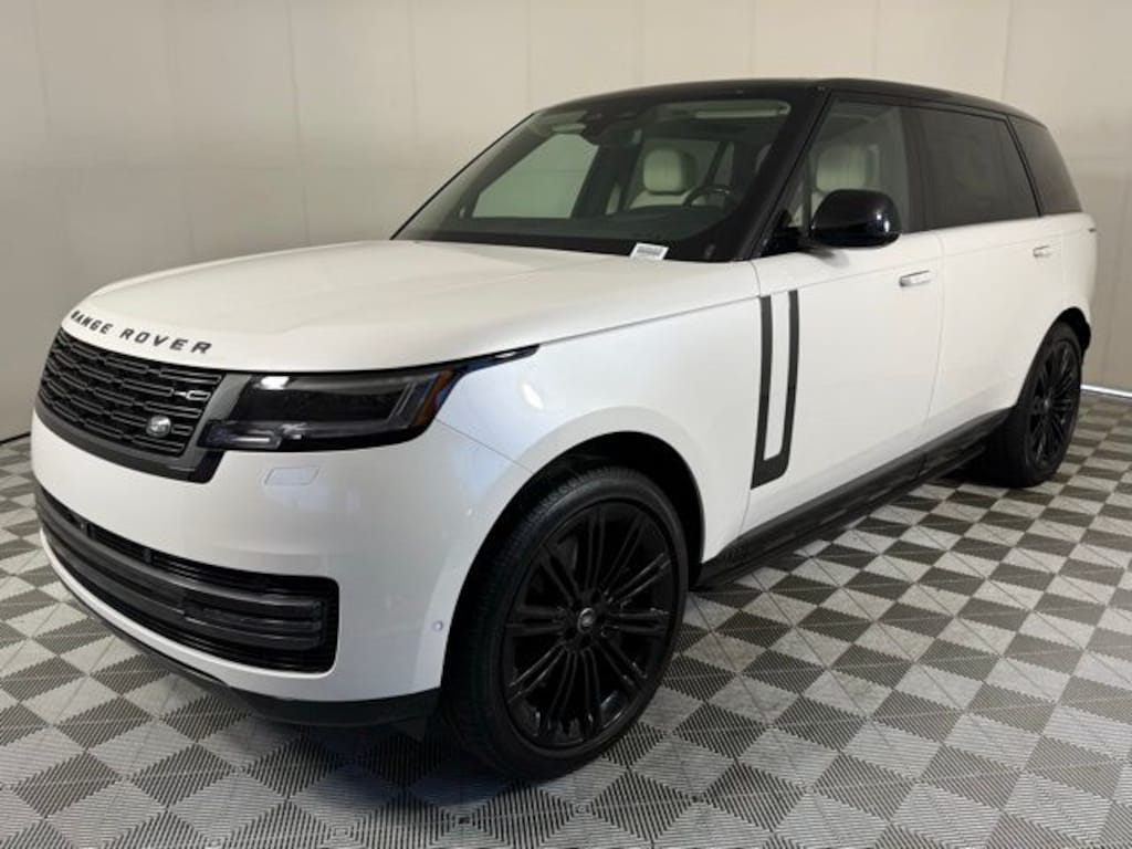 New 2025 Land Rover Range Rover SE SUV