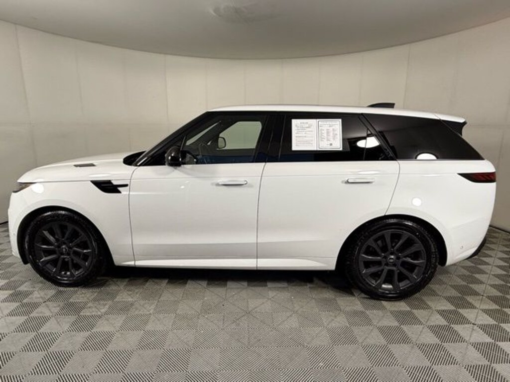 Used 2024 Land Rover Range Rover Sport Dynamic SE SUV