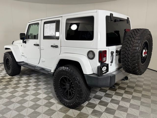 2017 Jeep Wrangler Unlimited Sahara photo 4