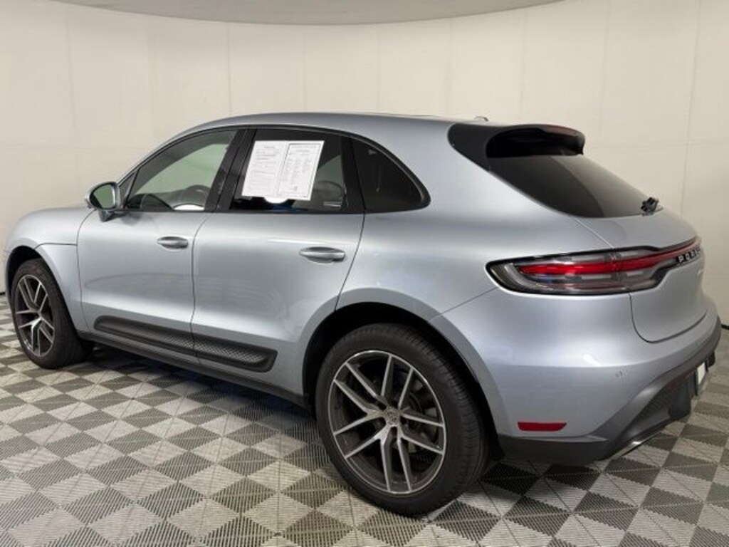 Used 2025 Porsche Macan Base SUV