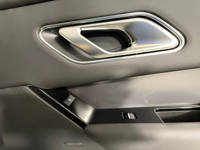 2026 Land Rover Range Rover Velar S - Photo 38