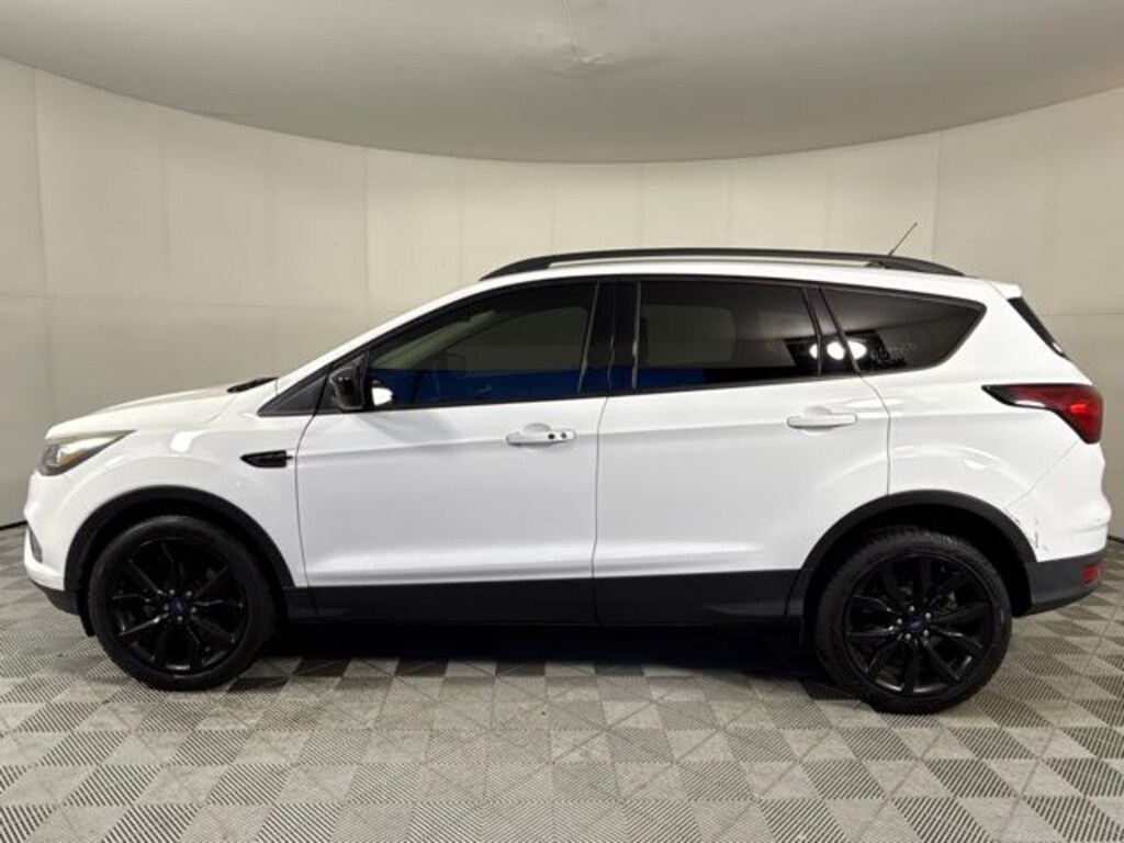 Used 2019 Ford Escape SE SUV