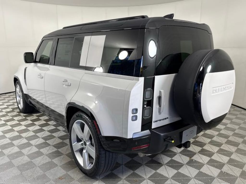 New 2026 Land Rover Defender 110 X-Dynamic SE SUV