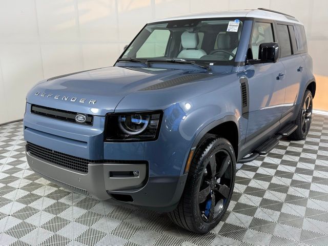 イーダーオーバーシュタイン磨きのブルートルマリン（縦長ハート） New 2026 Land Rover Defender 110 For Sale at Land Rover Gwinnett
