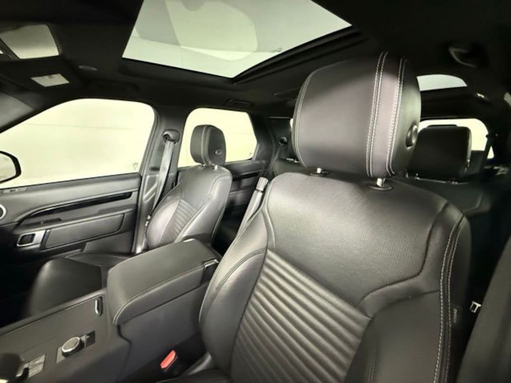 Certified 2023 Land Rover Discovery S R-Dynamic SUV