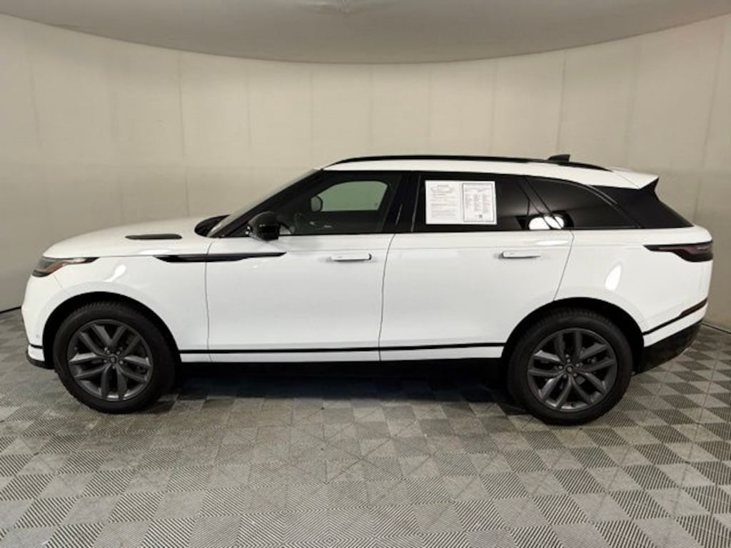 Used 2026 Land Rover Range Rover Velar Dynamic SE SUV