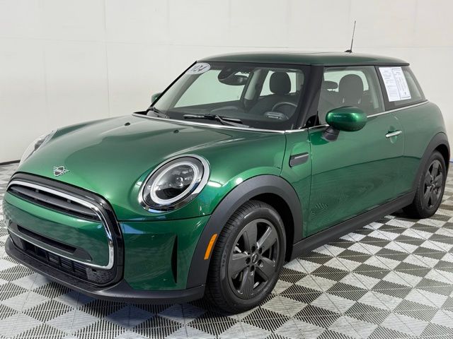 2024 Mini Cooper 2 Door Hardtop Signature photo 2