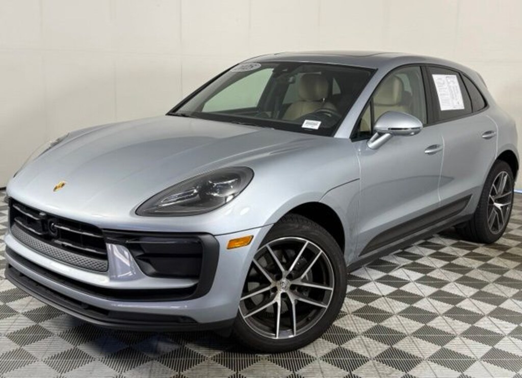 Used 2025 Porsche Macan Base SUV
