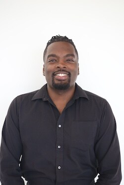 Staff member Tevin	Glover from ID_aff9da92cef0