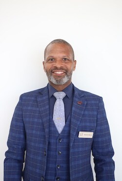 Staff member Antonio Morris from ID_aff9da92cef0