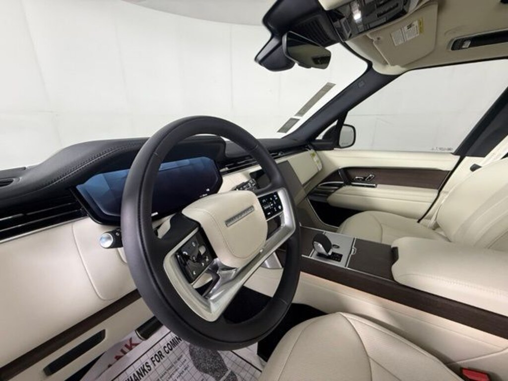 New 2026 Land Rover Range Rover SE 7 Seats SUV