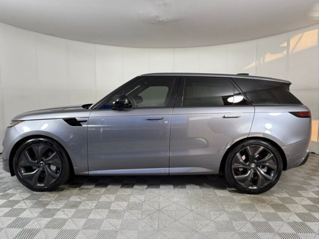 New 2025 Land Rover Range Rover Sport Dynamic SE SUV