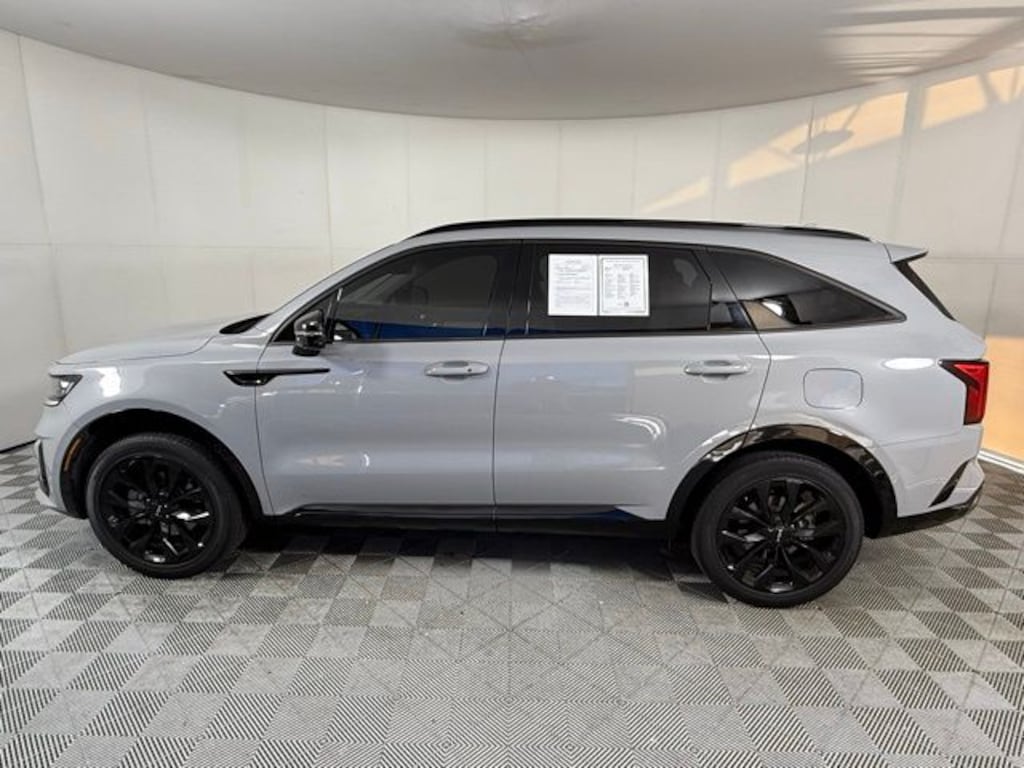 Used 2023 Kia Sorento SX SUV