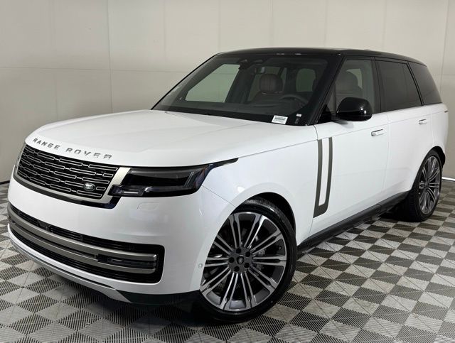 2025 Land Rover Range Rover SE's photo