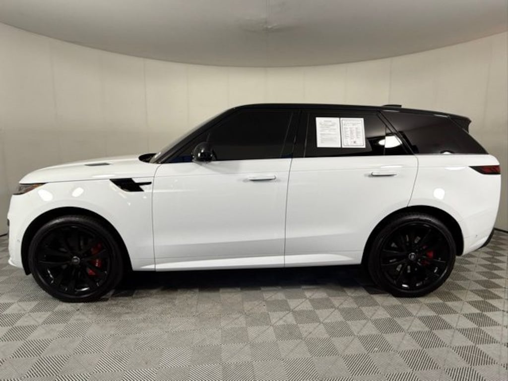 Used 2025 Land Rover Range Rover Sport Dynamic SE SUV