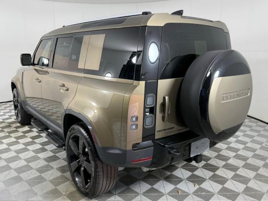 New 2026 Land Rover Defender 110 S 300PS SUV