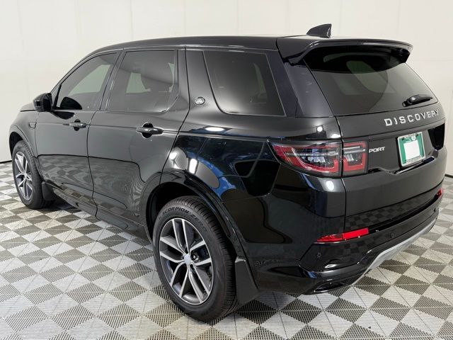 2025 Land Rover Discovery Sport S photo 3