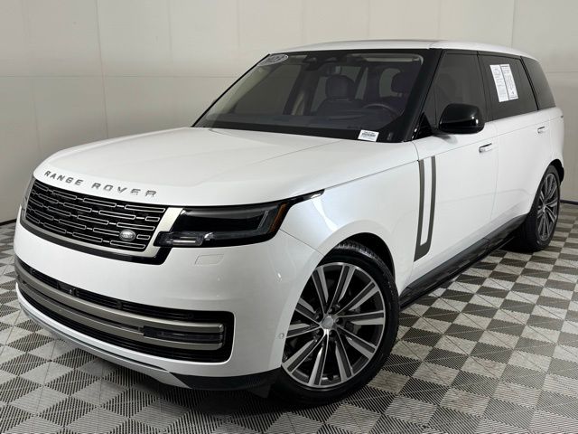 2023 Land Rover Range Rover SE's photo
