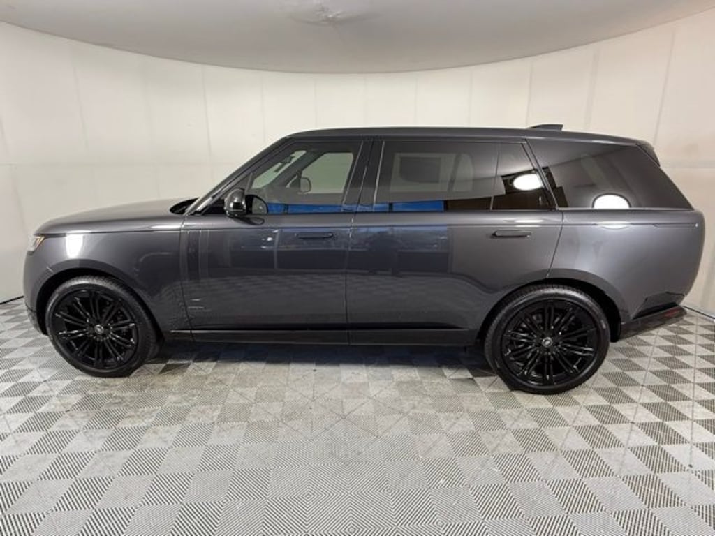 New 2025 Land Rover Range Rover Autobiography SUV