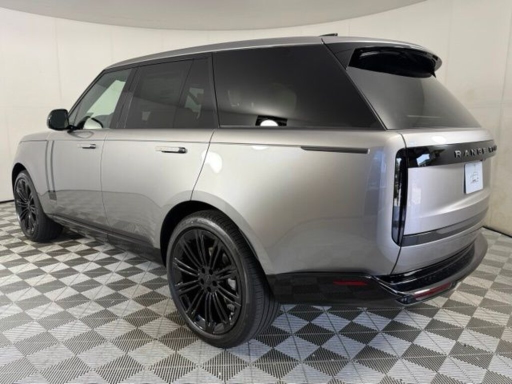 New 2026 Land Rover Range Rover SE SUV