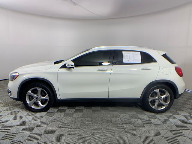 2018 Mercedes Benz GLA 250 photo 4