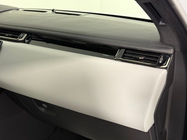 2026 Land Rover Range Rover Velar Dynamic SE - Photo 31