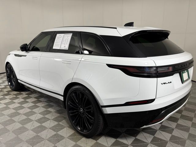 2026 Land Rover Range Rover Velar SE photo 4