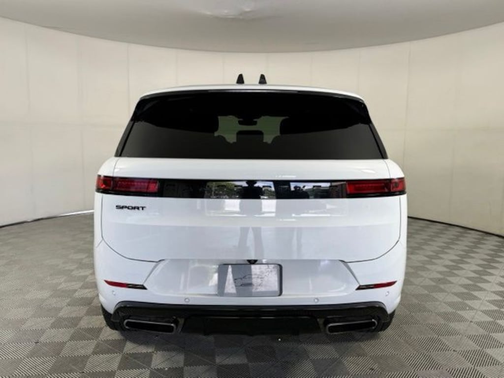 Used 2024 Land Rover Range Rover Sport Dynamic SE SUV