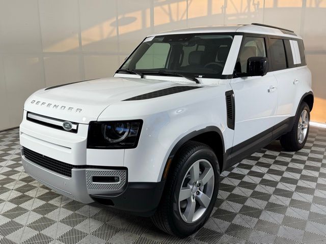 2025 Land Rover Defender 110 S photo 2