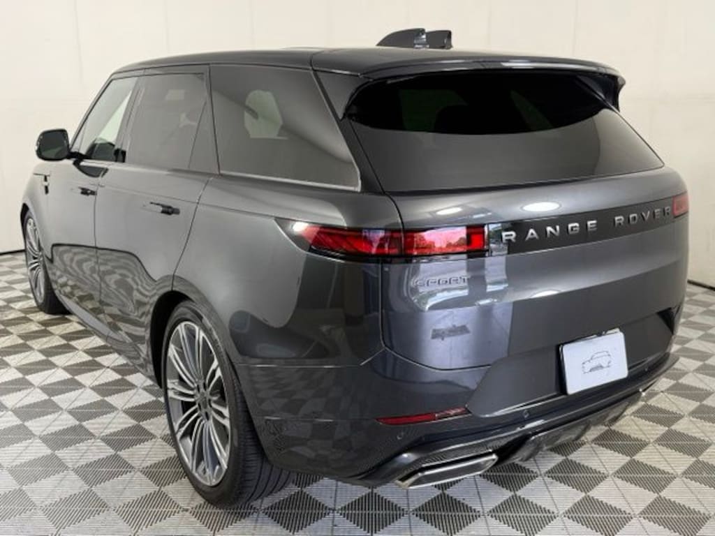 New 2026 Land Rover Range Rover Sport Dynamic SE SUV